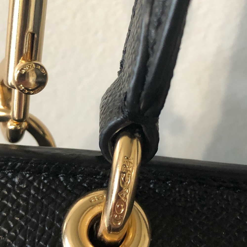 Coach Avary black crossgrain leather crossbody - Picture 9 of 12